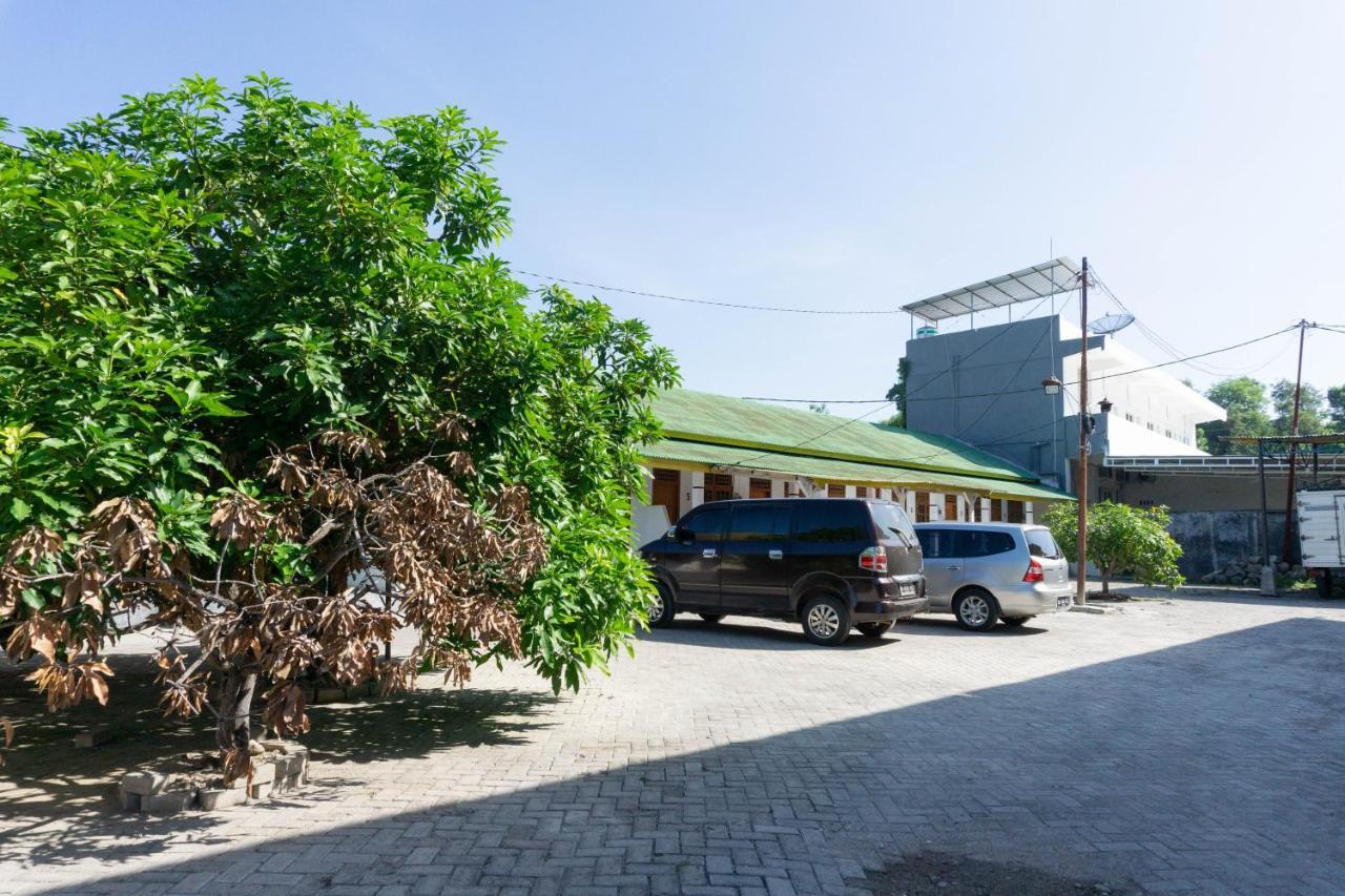 Отель Reddoorz Syariah Near Sultan Muhammad Kaharuddin Airport Sumbawa Besar Экстерьер фото
